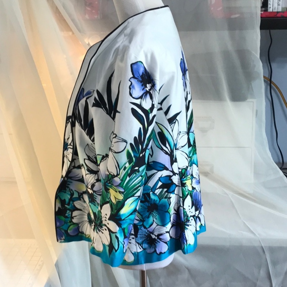 Christopher & Banks blazer/jacket - Picture 3 of 6